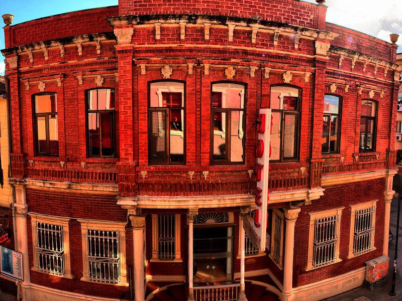 9026714A0A1B0AB34E4B13B99D1D04EE