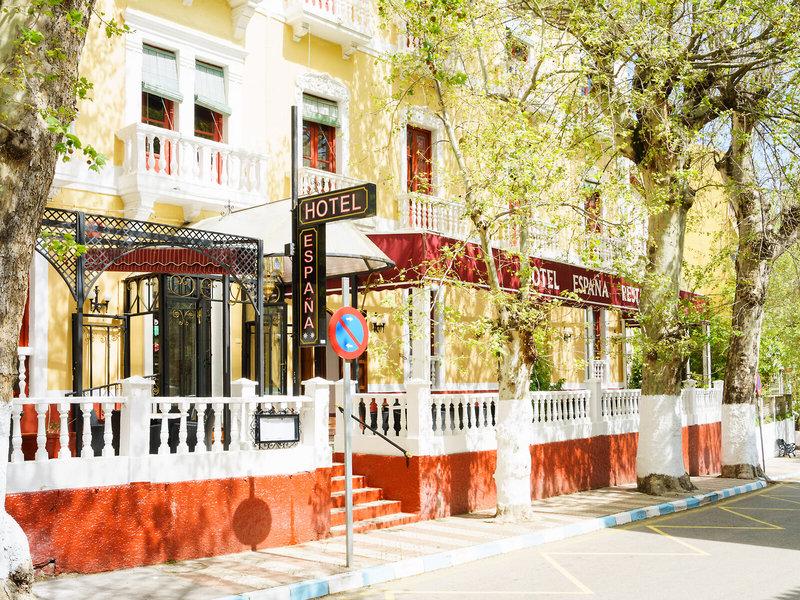 01DEC120246EF6E512A4251050F5CFB3