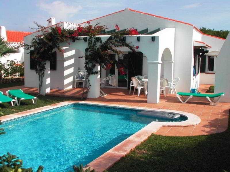 3B48F9CAAF2AEED4C89EE24FDAFFEACE