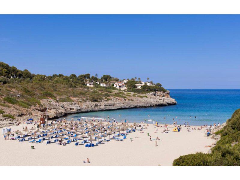 EE90729829F72996A1988D6A9E0F588D