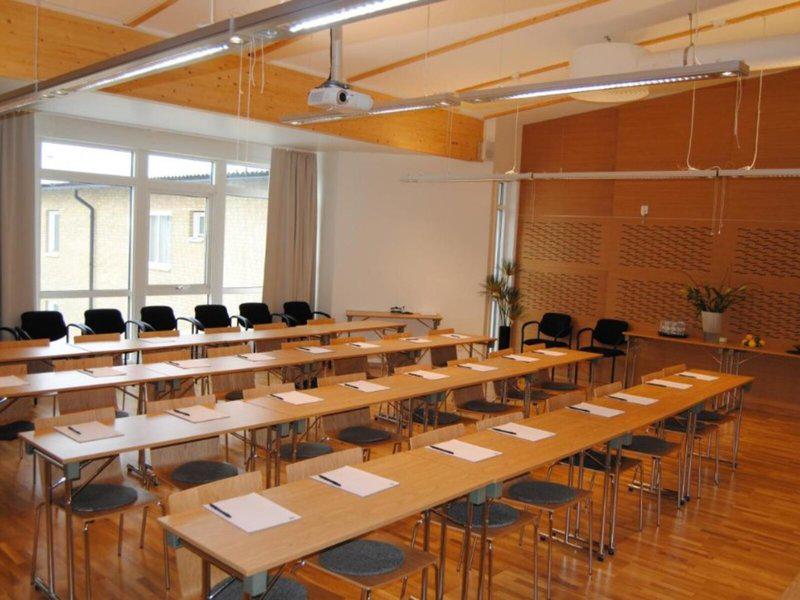 D64DCF1EA521BE6B807B0492B0C3A8D9