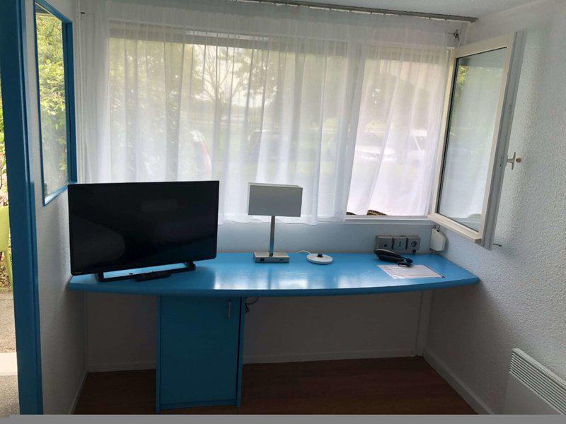 C69CE8AF68FE2D5751DE9BD20669F853