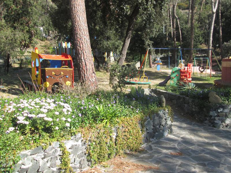 2F3B423F8F1ADEE5D60F3248EAD40B57