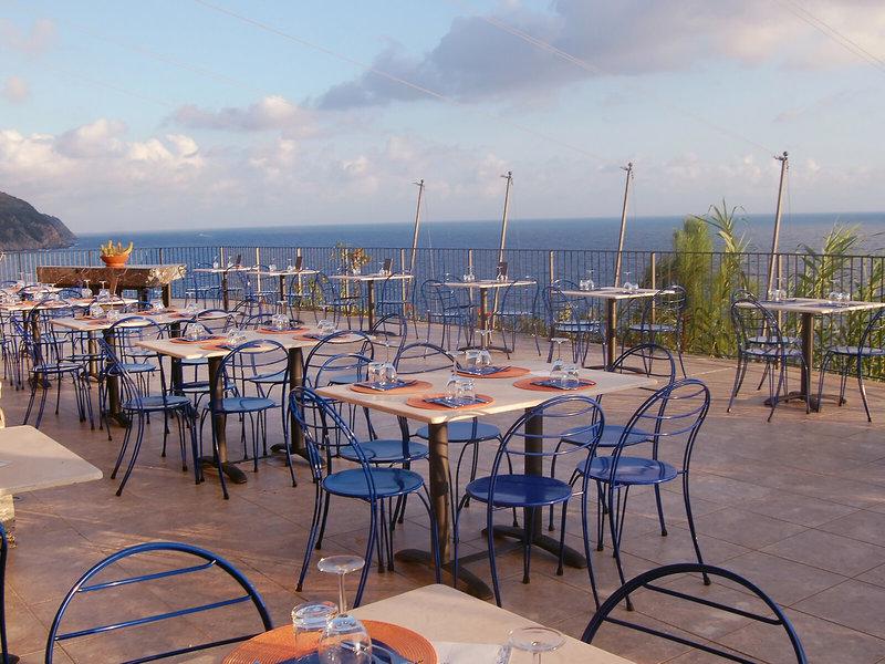 9D2BEA45AA07E20170363A7593F4008E