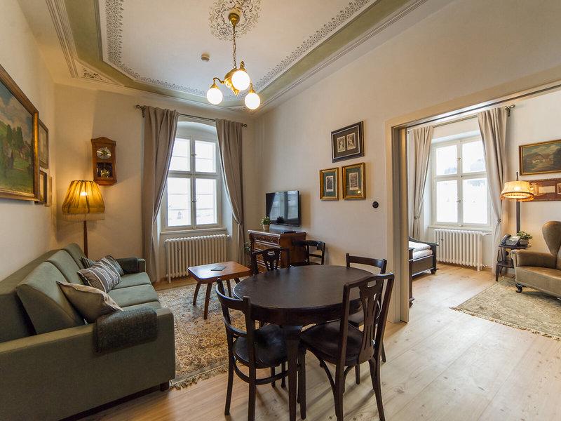 8AB12DAD70CCCE4081965AE528A9BF4E