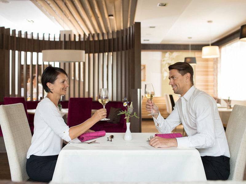 9ECC3B90552622826AA177D86AFD0262