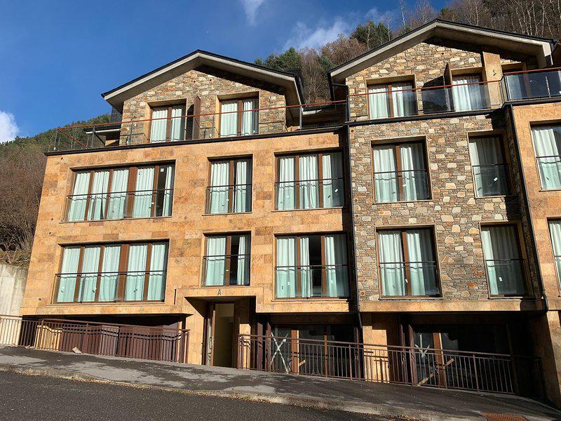 20EDD3CF47A0684CE53D7674F8249D62