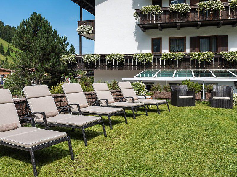 18A4C4FFB41F4C58E31A88DC90CB96AD