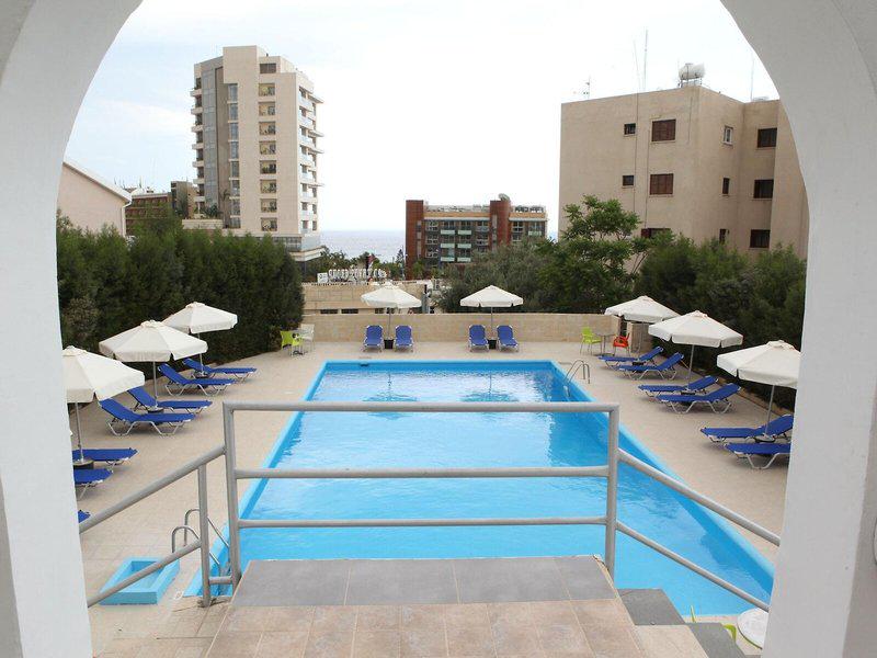 CFFB5C40DCC778F28B8A443F8AB9B435