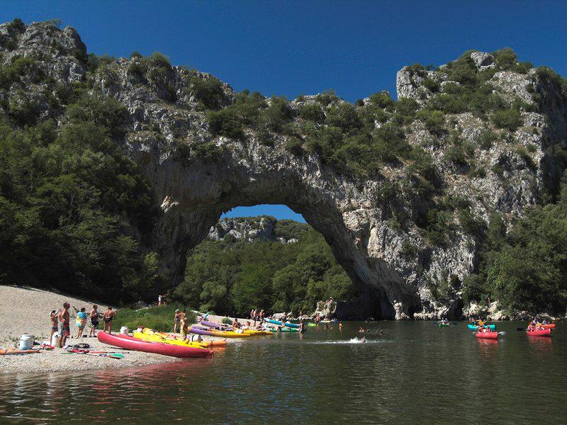 A9DCE0D6813B4C9409CD8492A22E65D2