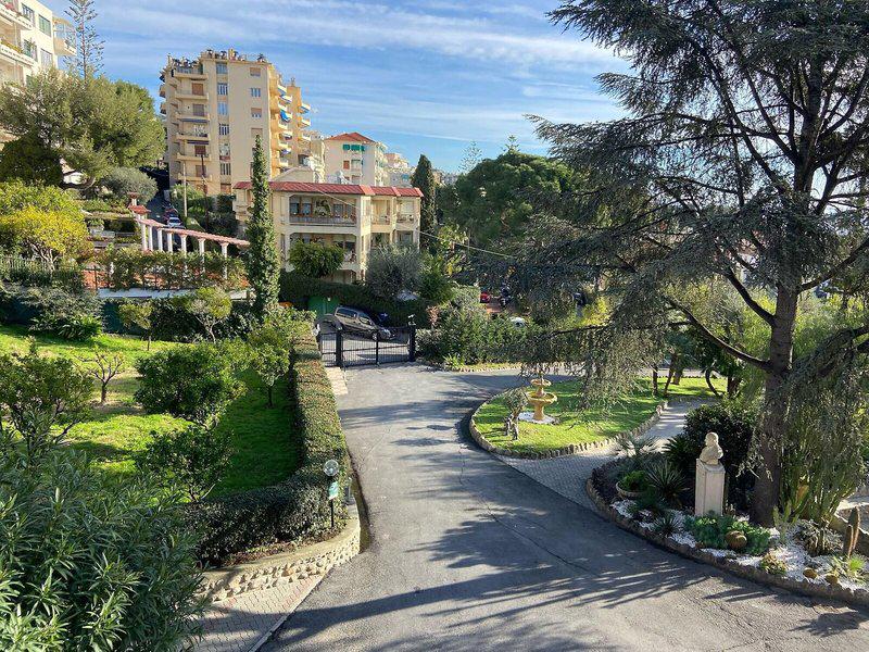 374B54A74D5338BDEDBD88AB144E5E2C