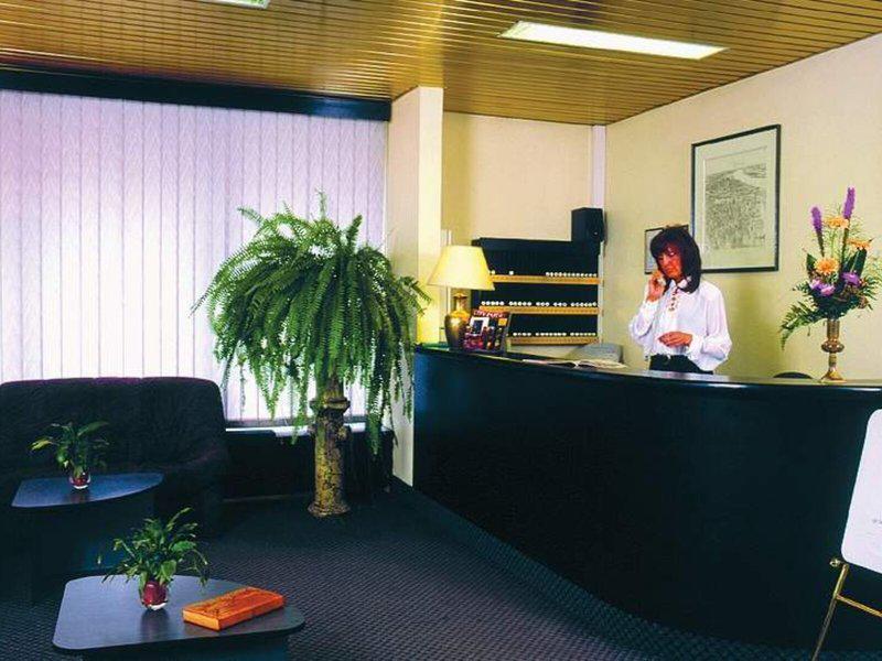 F151338DD12ED14B5A35EA30D9274CC7