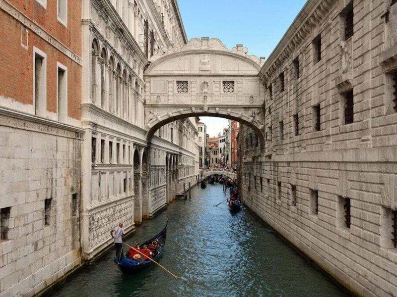 7307095A22F851322E8F87AFD424B8B6