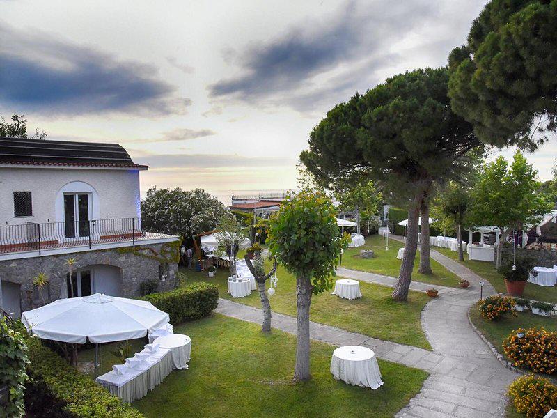 784F4A00EDAAA749C6E521884EE4B7D1