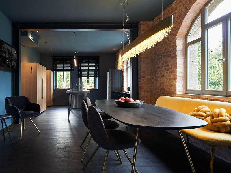 C3633EA2C77252434E7D64D1E1E52152