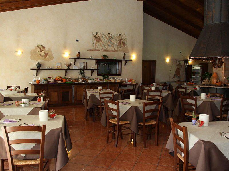 811E08E13B7858A1A00542617CBC4B9B