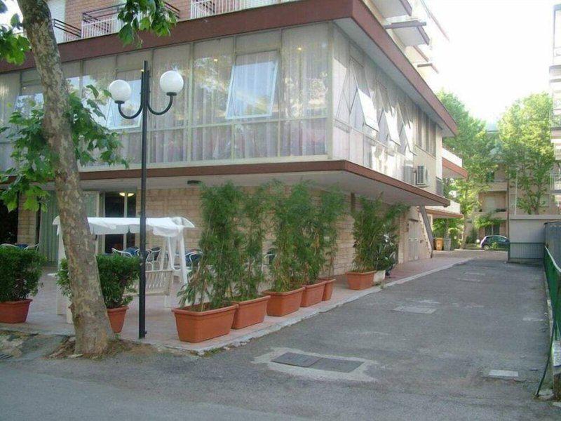 5DDCD23CB572F547D45463CF2F6FE19B