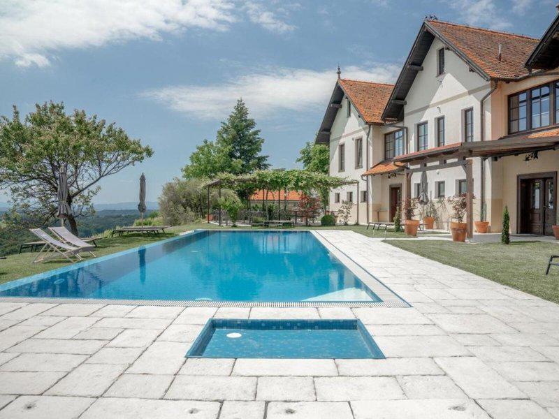 8E0DD5F8F0AEFE580344A507CDFB5F0F