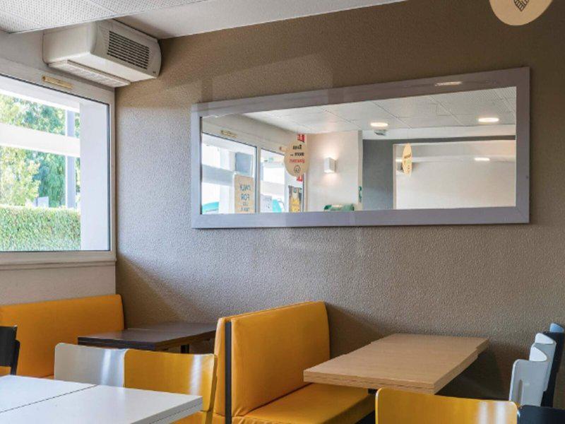 46AF2E056EE77D8A00FA9E1B9D033E14