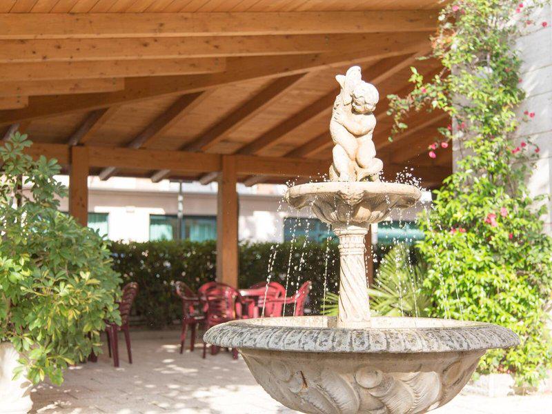 736E2DF89F6F14D69D62343CAB2AC832