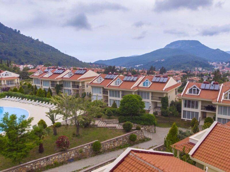 C98144B4555F408A5D6F3720AE30A852