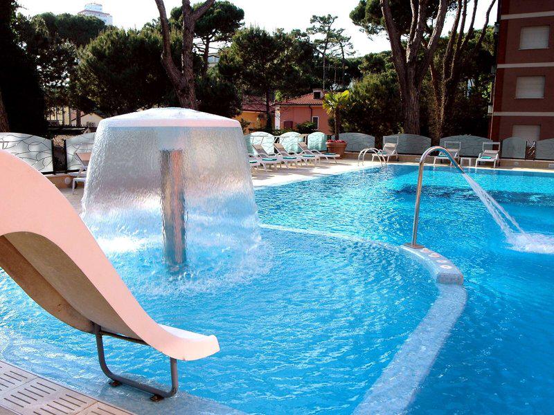 62A45BAFA075E8BB252D8FA23AF7AE8C