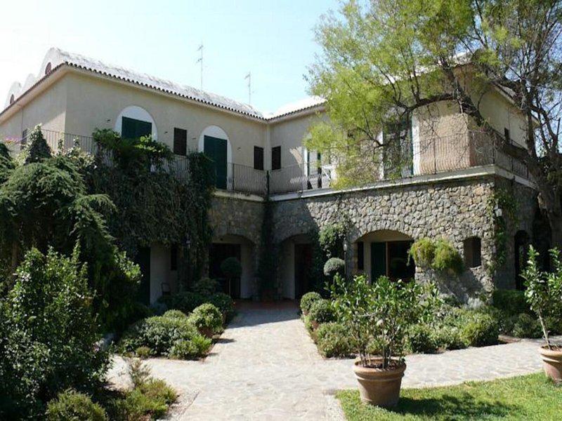 5C3E13FE5FDDE9A8D8322A184B5359F6