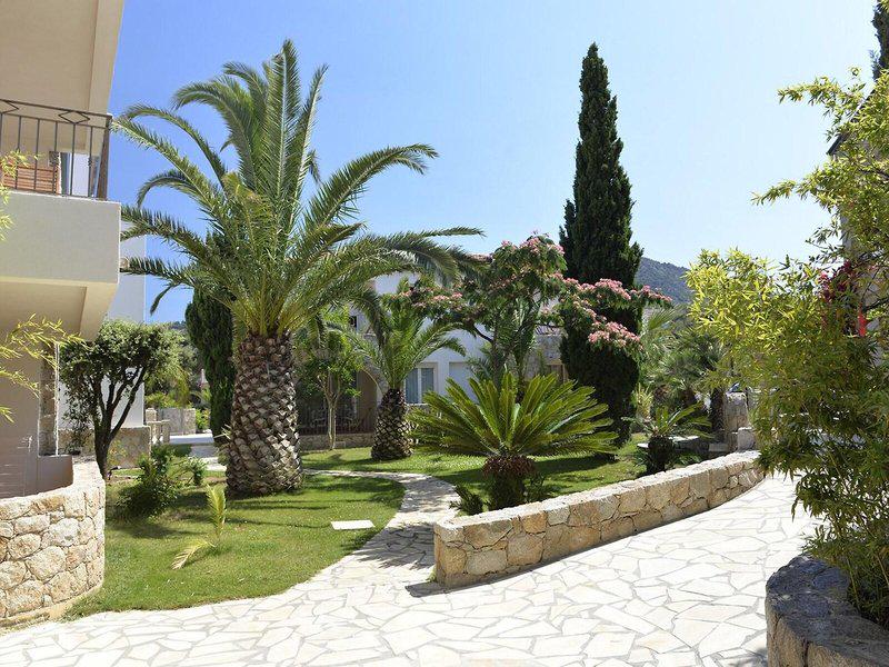 7E121F2B4E039892DC670A10B08E2D8E