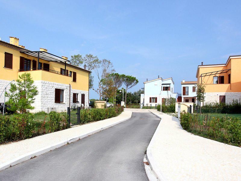 C3D56E23B70CFF8B873D975BC3DE587C