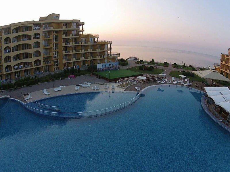 111F30036133518BD23F76E4C9F632B5