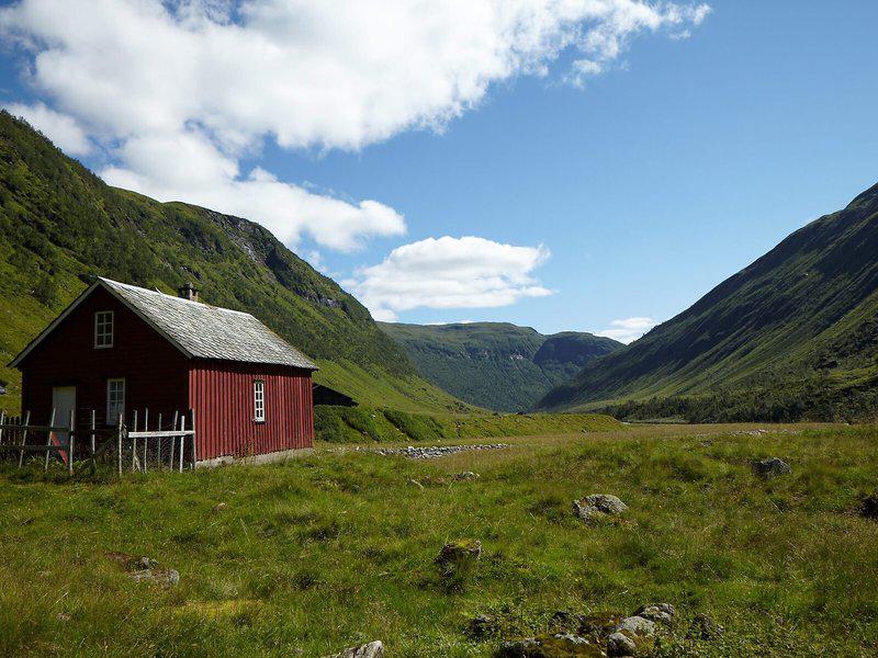 9CF5A3A144178609CEBFF0E1EC41B9E7