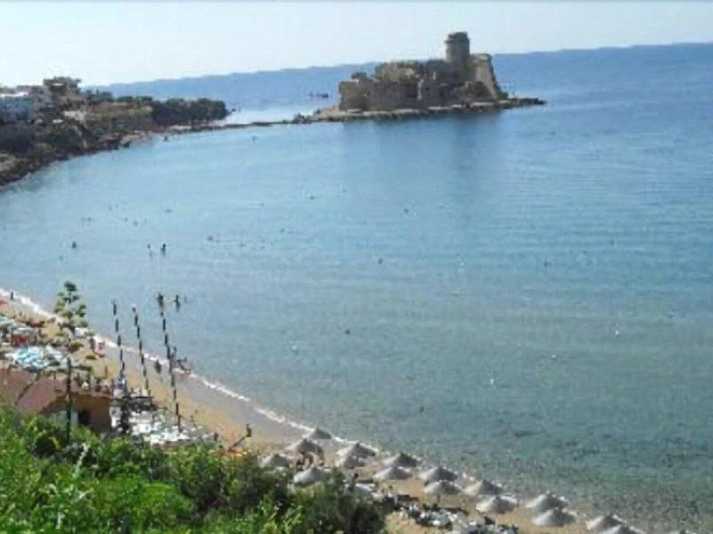 B37A50E7BEF8EB1B52C974E89D5389EA