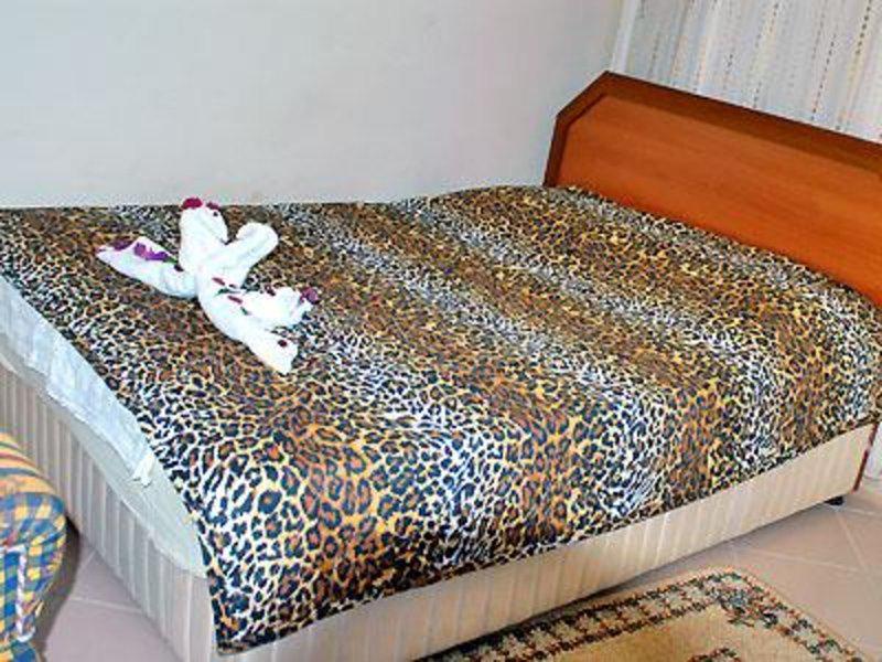 3255F417D5E096247E93A1FF741FE966