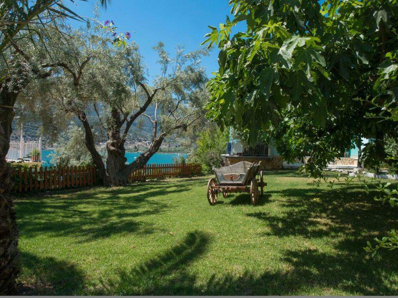 7DFBE450DF9B2EF17790398C5326C166