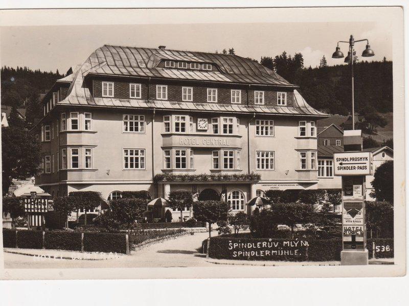 8D8833E5118141EE556DE99E87B0B781