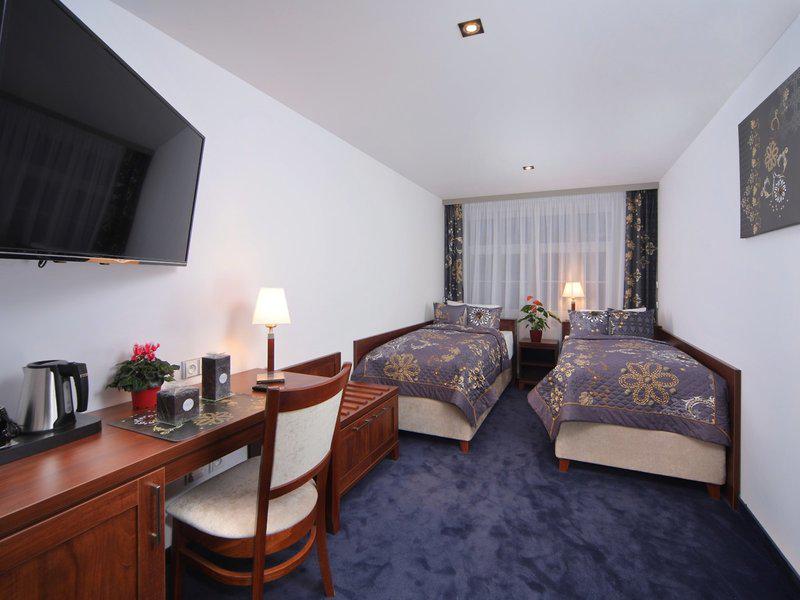 1CC58DD613B8E7B5BA03BDEAC01FB020