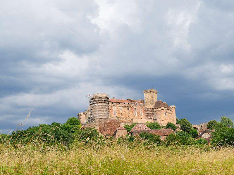 BB5D066461D0824CD95A6D94CB00F772