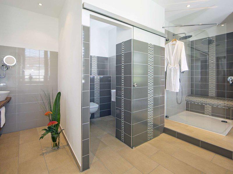 DB6C7475820A4B1A88068A764BE39AEC