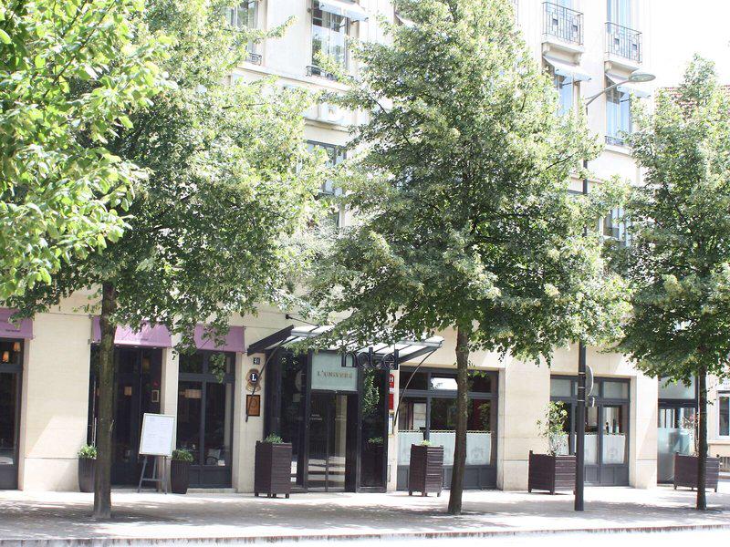 7B62563B5C5F34E07B867B838FE64011