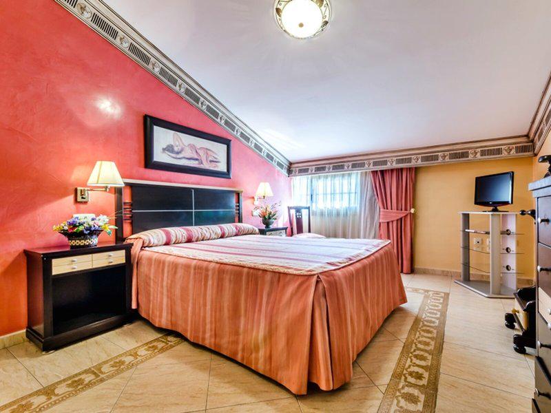 B6216E33B040D9AF614BCB640276FA5F