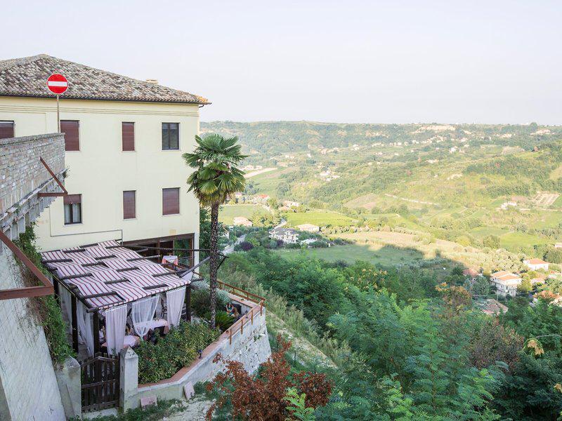 537087EF8187FD3FFA8D94D05950972C