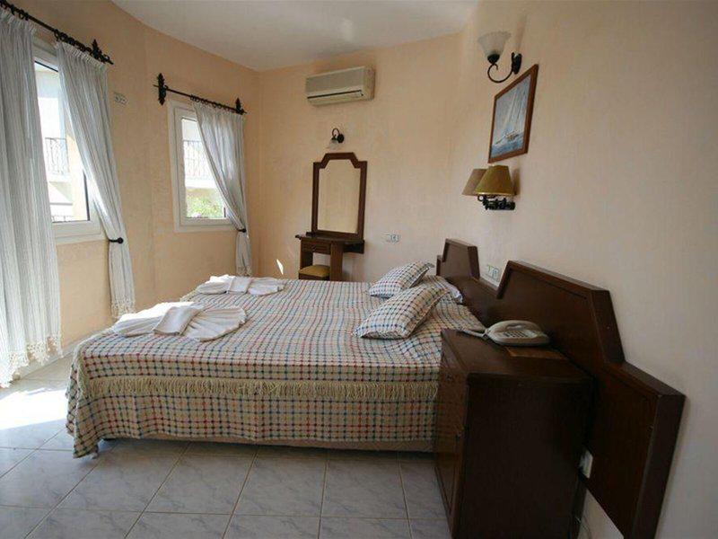 6046D13862531AF3387AFD53006BC043