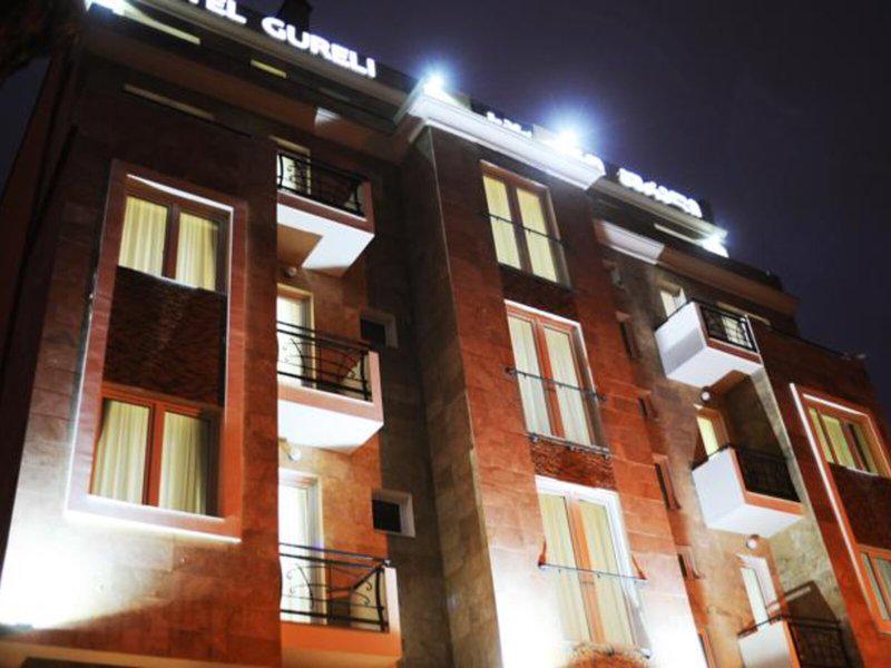 DEA915935481C94CFC0F0378C325A22F