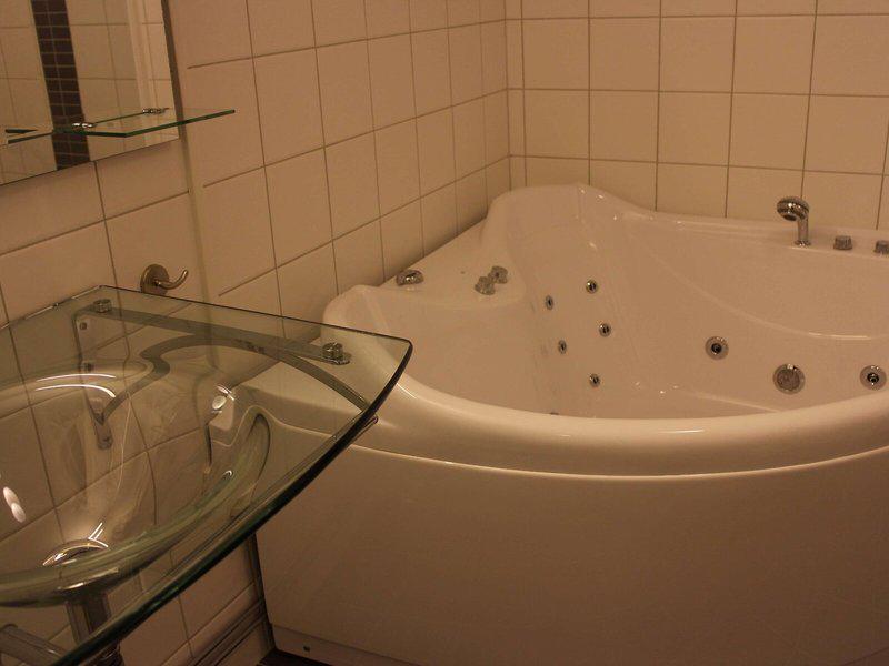 CCC2F82ABB2A07E939D0FE2D824B7923