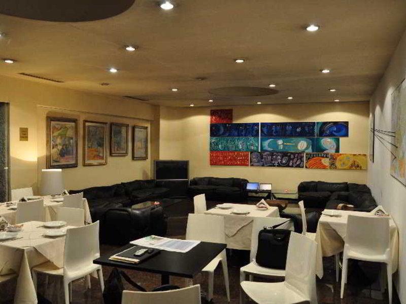 78F7004DB4DEA2B8C0FD47406F4475BF