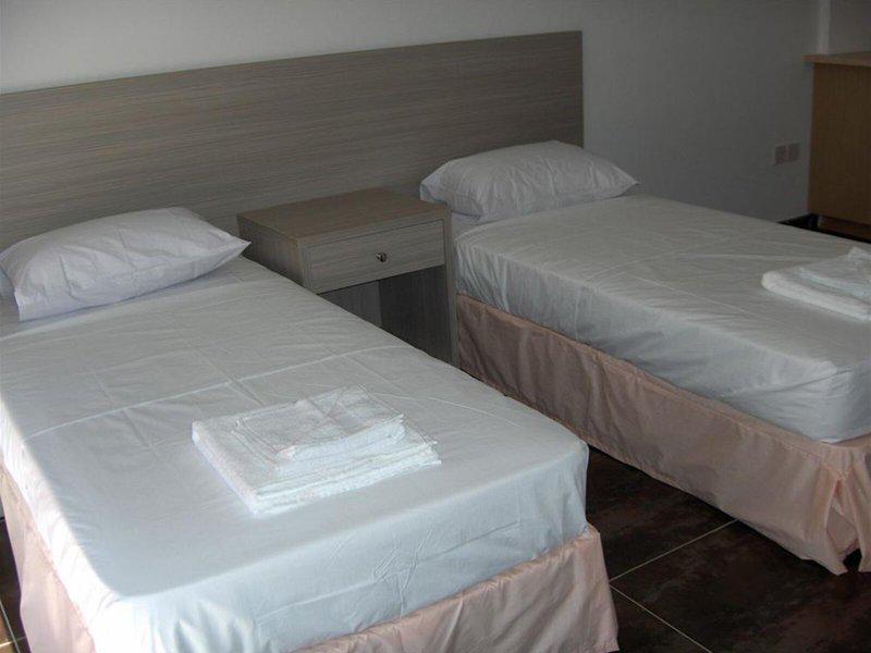 A34ABBAFB4A49A78BB2E97F4DFAB946E