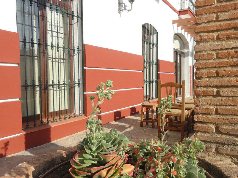 E56AD2906468B70A5A9D74FAF58CE7ED