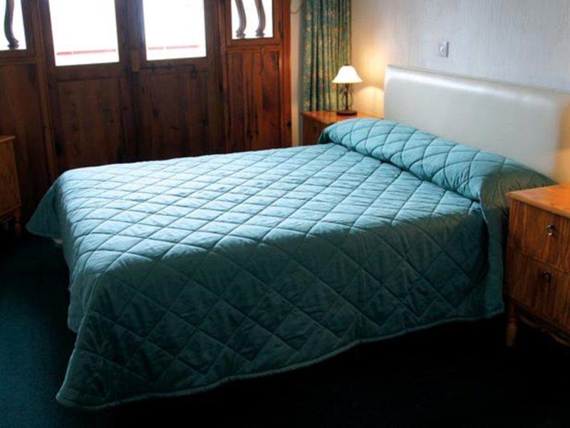 852A505E46D3CD3912EB4A1954607E1D