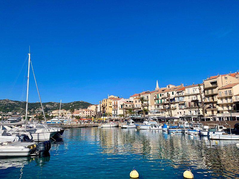 326DD18DCA330E174D1F721D4CC770E7