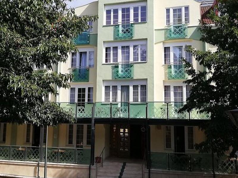 66AFF92E90566E3182B40AB6CDF811A9